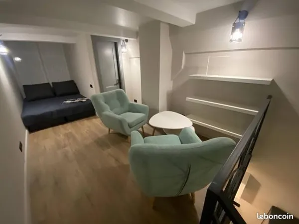 Studio 1 pièce 23 m² 