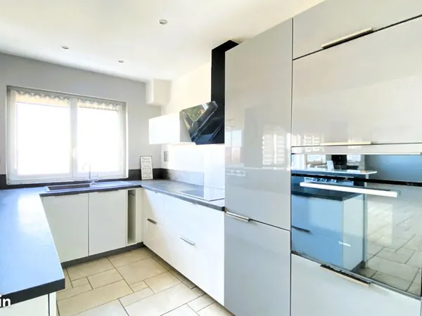 Maison 9 pièces 156 m² 