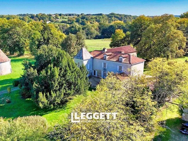 Maison 14 pièces 500 m² 