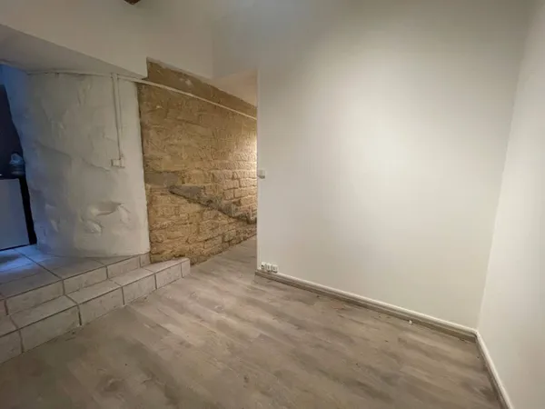 Studio 1 pièce 16 m² 