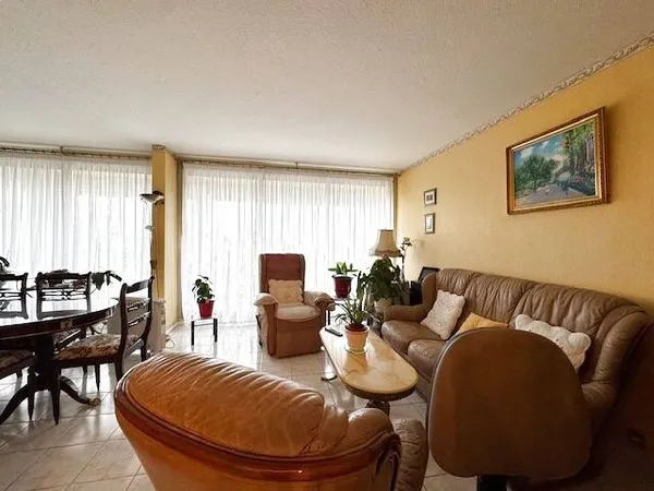 Appartement 4 pièces 79 m² 