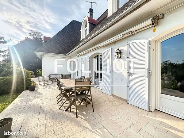 Maison 6 pièces 200 m² 