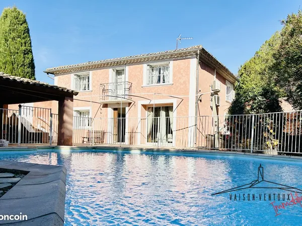 Mas 5 pièces 140 m² 
