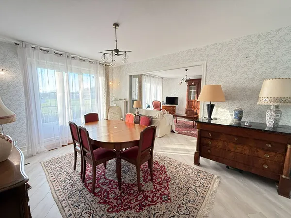 Appartement 3 pièces 82 m² 
