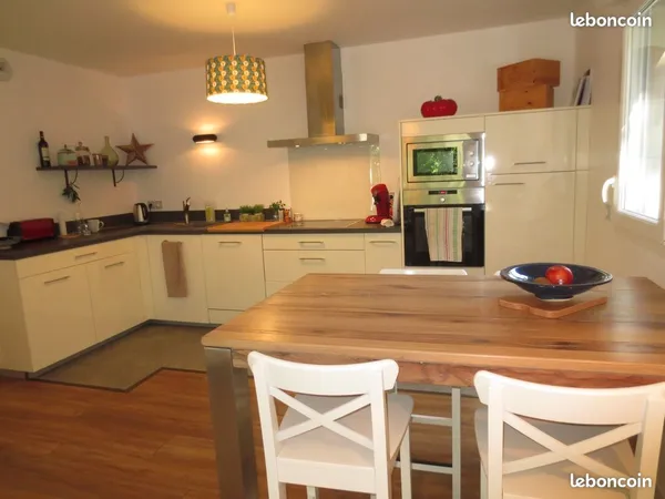 JOLI T3 MEUBLE- Disponible 2 Mois 
