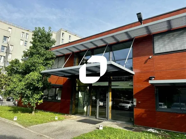 Bureaux 446 m² 