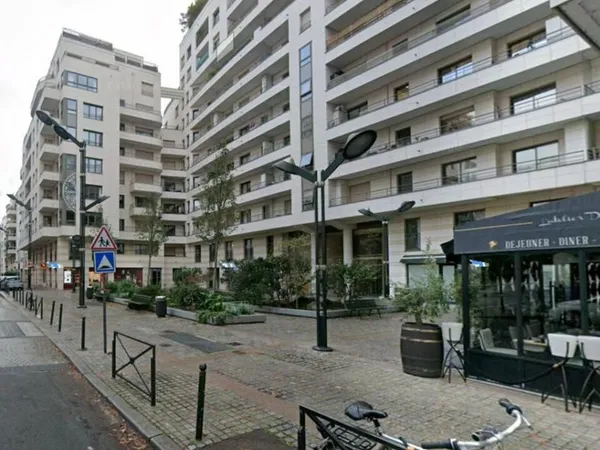 Local commercial 120 m² 