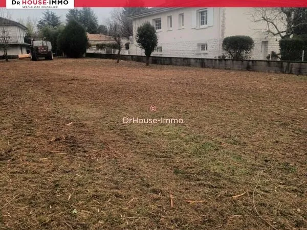 Terrain 1150 m² ruelle sur touvre 