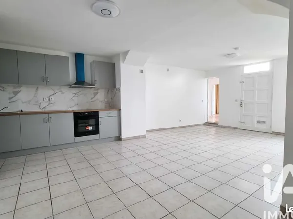 Appartement 2 pièces 67 m² 