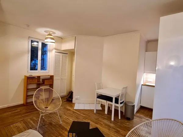 Loue appartement meublé 36m² 2 pièces Paris 18ème 