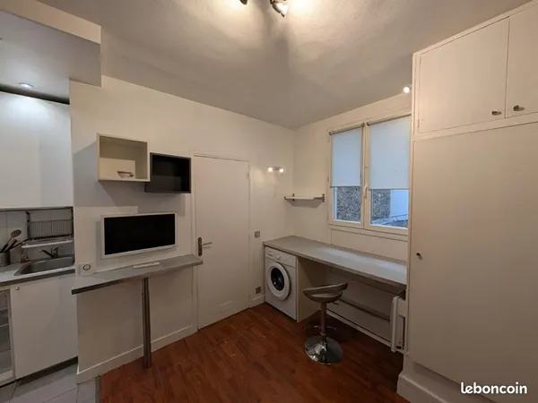 Studio 1 pièce 15 m² 