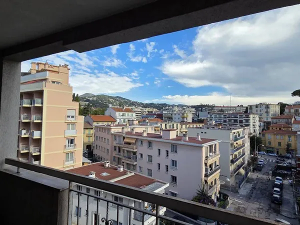 Appartement 1 pièce 28 m² 