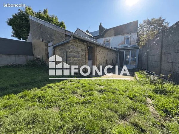 Maison 94 m² avec jardin & garage - Centre bourg Sargé-lès-Le Mans - À rénover 