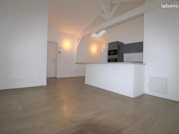 Appartement 2 pièces 61 m² 