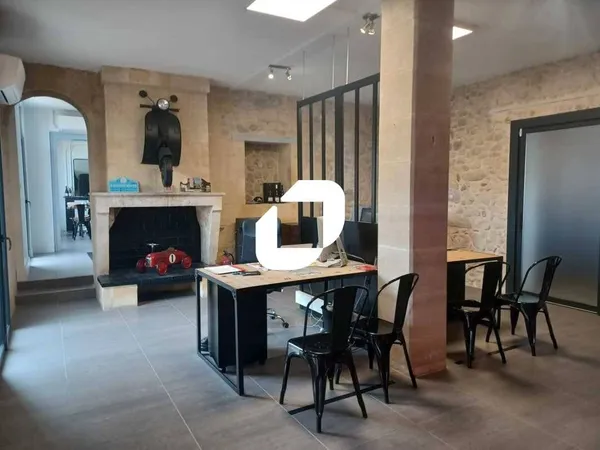 Bureaux 190 m² 