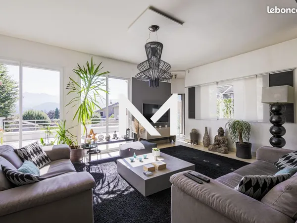 Villa 5 pièces 173 m² 