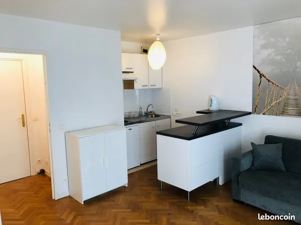 Studio Faubourg de l'Arche, La Défense 