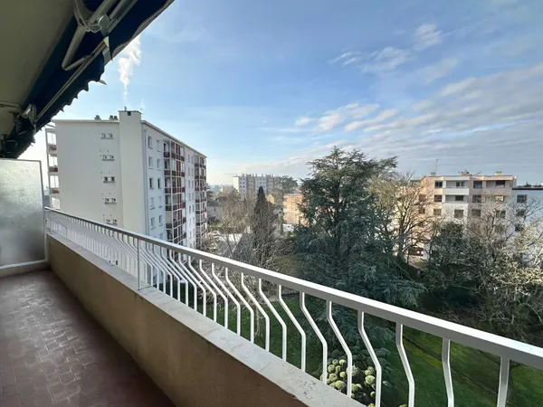Appartement 4 pièces 82 m² 