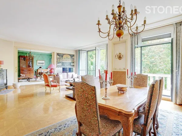 Neuilly-sur-Seine I Boulevard du Château I Appartement lumineux avec vue dégagée 