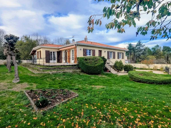 Maison 6 pièces 202 m² 