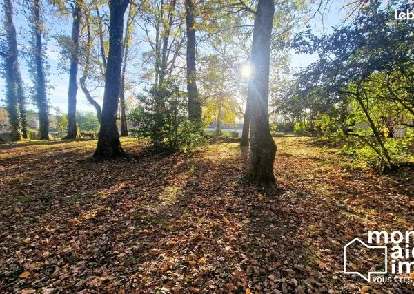 Terrain 1050 m² 