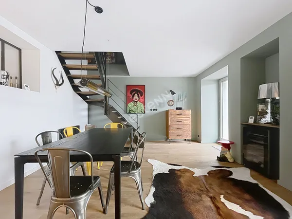 Duplex au coeur de Saint-Jorioz, 103 m² de confort entre lac et montagnes, cave et garage double 