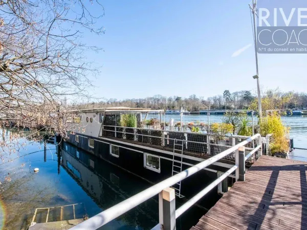 Péniche 6 pièces 240 m² 