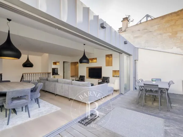 APPARTEMENT D'EXCEPTION A VENDRE - BORDEAUX - 3 CHAMBRES - 196 M 