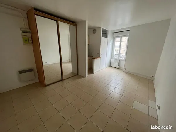 Studio 1 pièce 20 m² 