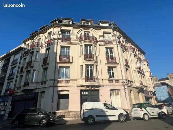 Appartement entièrement rénové 