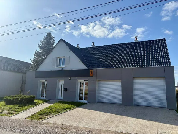 Local commercial 157 m² 