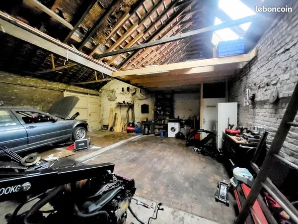 Local 77 m² Lys-lez-Lannoy 