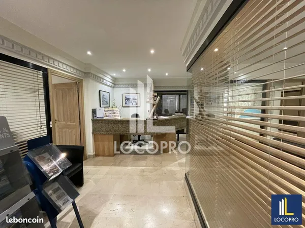 Local commercial 154 m² 