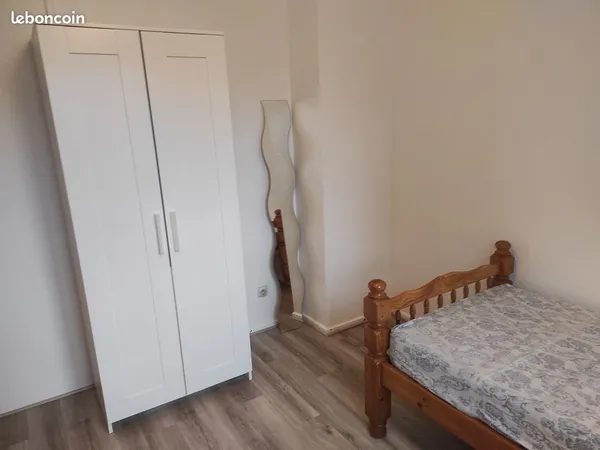 Chambre meublée étudiante - Esplanade (cc) 
