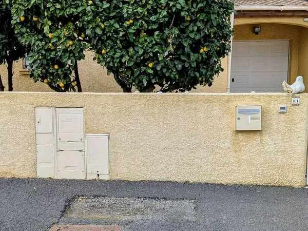 Maison 1 pièce 93 m² 