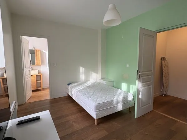 Maison 1 pièce 180 m² 