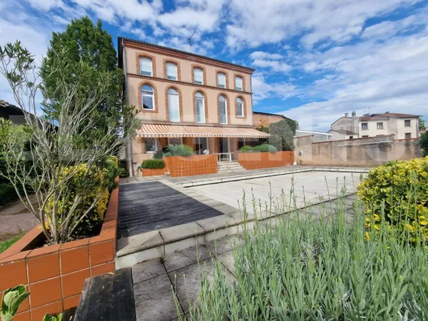 Demeure 9 pièces 380 m² 