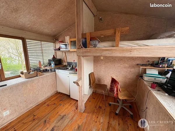 Studio 1 pièce 9 m² 