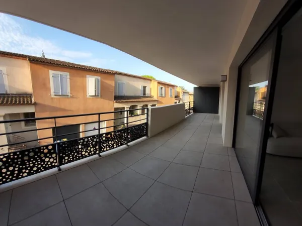 Appartement 3 pièces 64 m² 