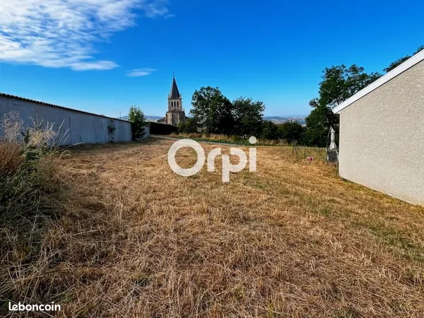 Terrain 737 m² Pomeys 