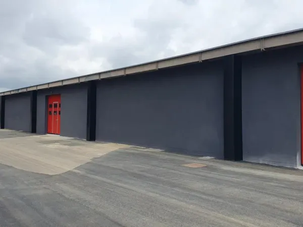 Locaux d'activité à vendre ou à louer à MAUREPAS 78310 