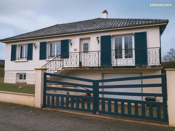 Maison sur sous-sol 4 chambres 1500m2 de terrain clos 
