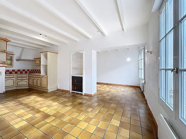 Appartement 2 pièces 40 m² au rez-de-chaussée, libre, à Montauban quartier Villebourbon 