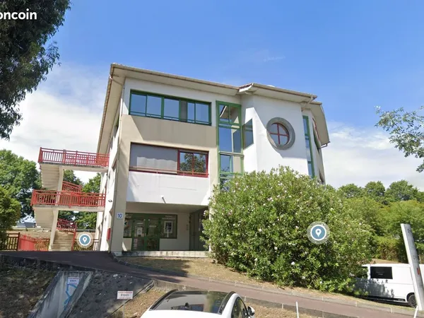 Bureaux 95m² proche 5 cantons 