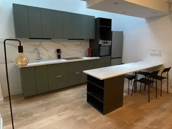 APPARTEMENT T2 EN DUPLEX MEUBLE AU CENTRE DE VALENCE (26000) 