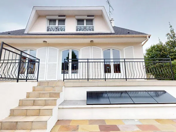 Maison 6 pièces 142 m² 