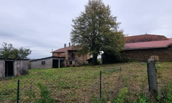 Corps de ferme 2 pièces 51 m² 