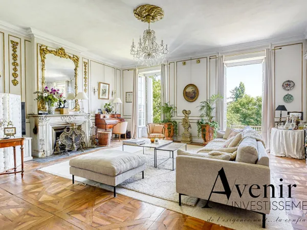 Vaugneray - Propriété Bourgeoise d'exception - 540 m² - Terrai 