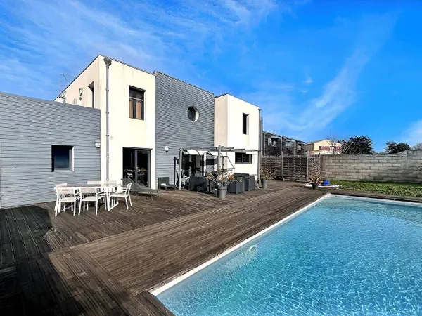 Maison 8 pièces 170 m² 