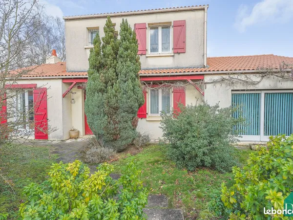 Maison 6 pièces 137 m² 